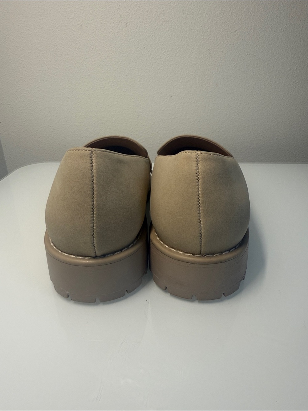 NEW Dolce Vita Crisp Loafers Dune Tan Slip On Lug Sole Size 7.5 - Picture 4 of 8